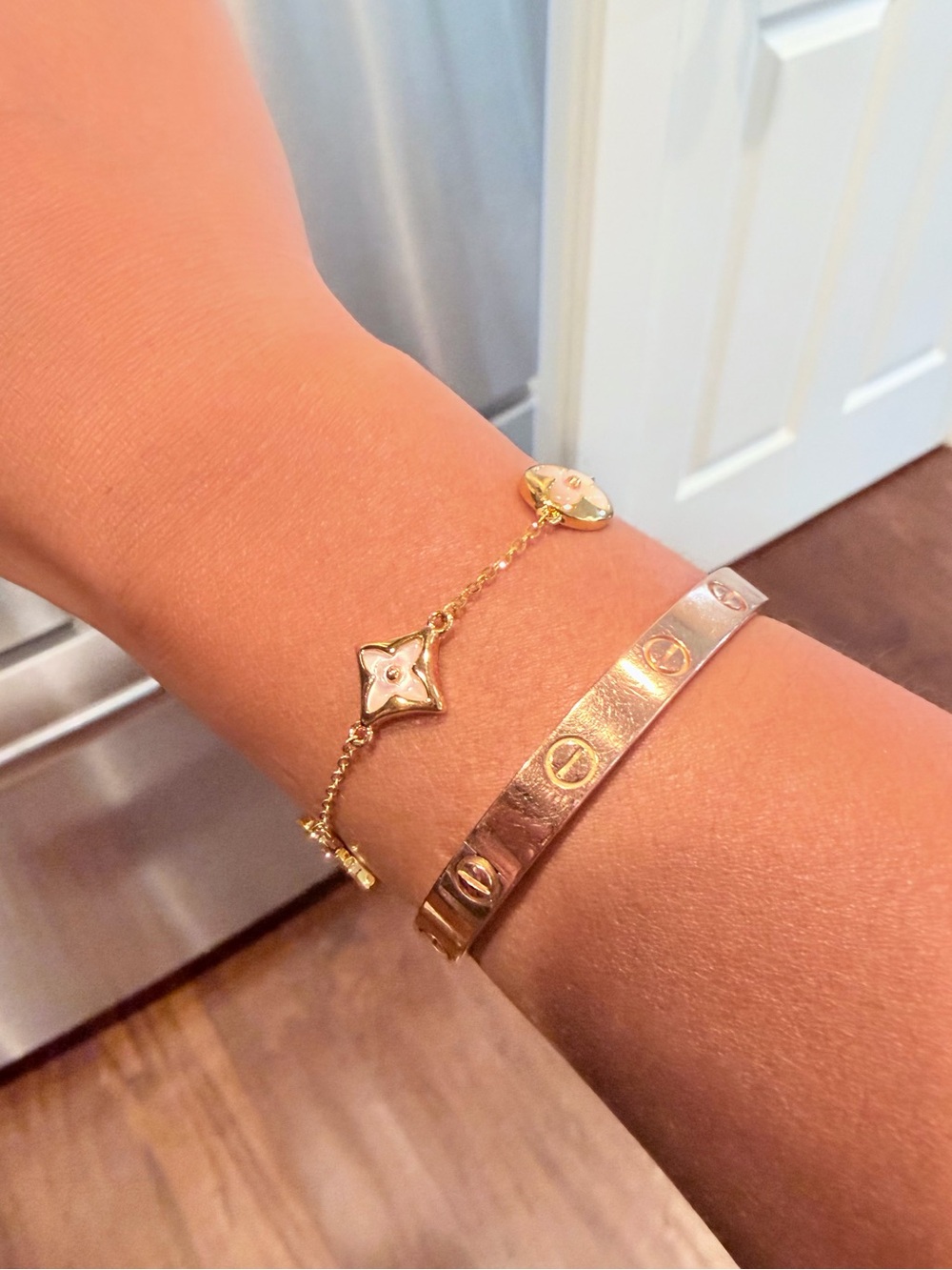 18k solid gold bracelet mother of pearl